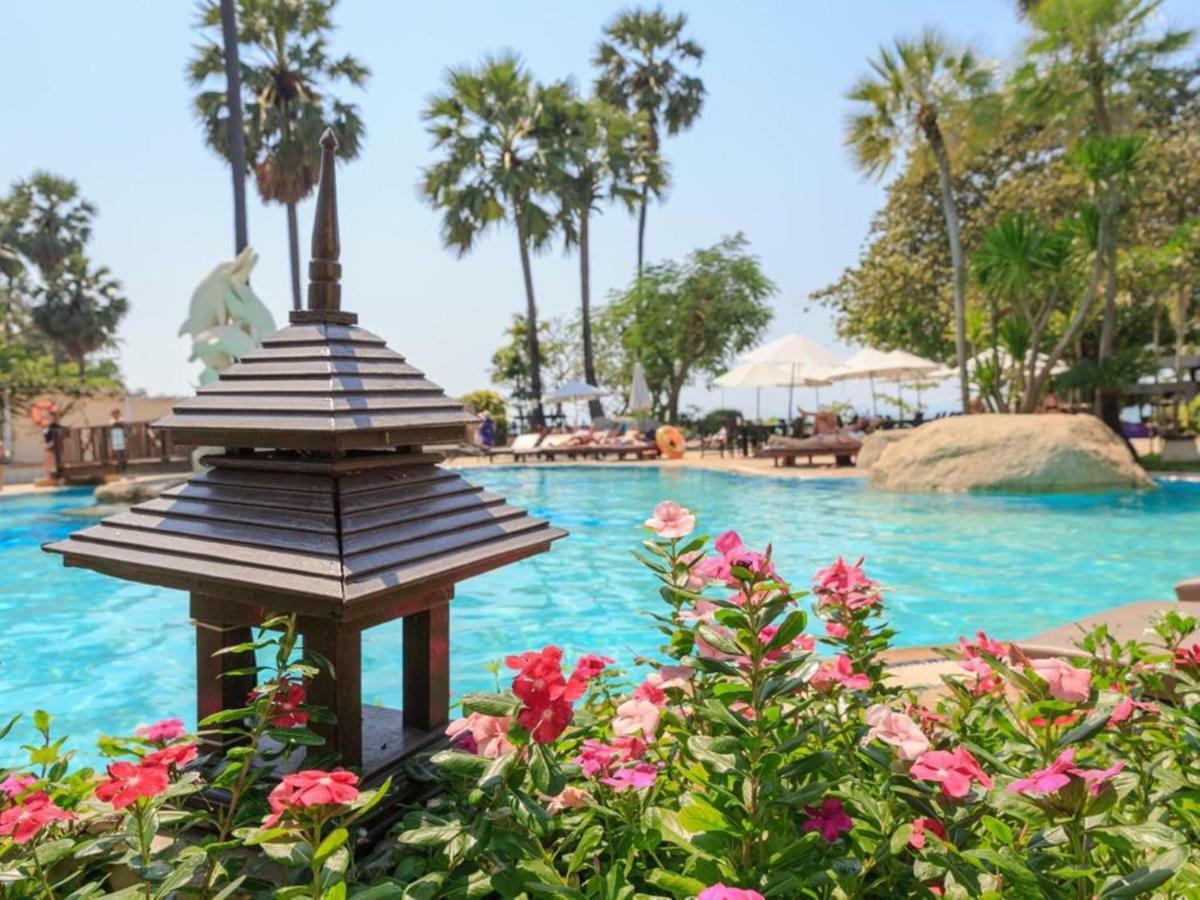 Long Beach Garden Hotel & Pavilions Паттайя Экстерьер фото